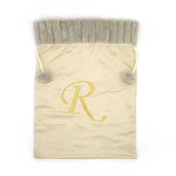 Dev Harfli Noel Çorabı